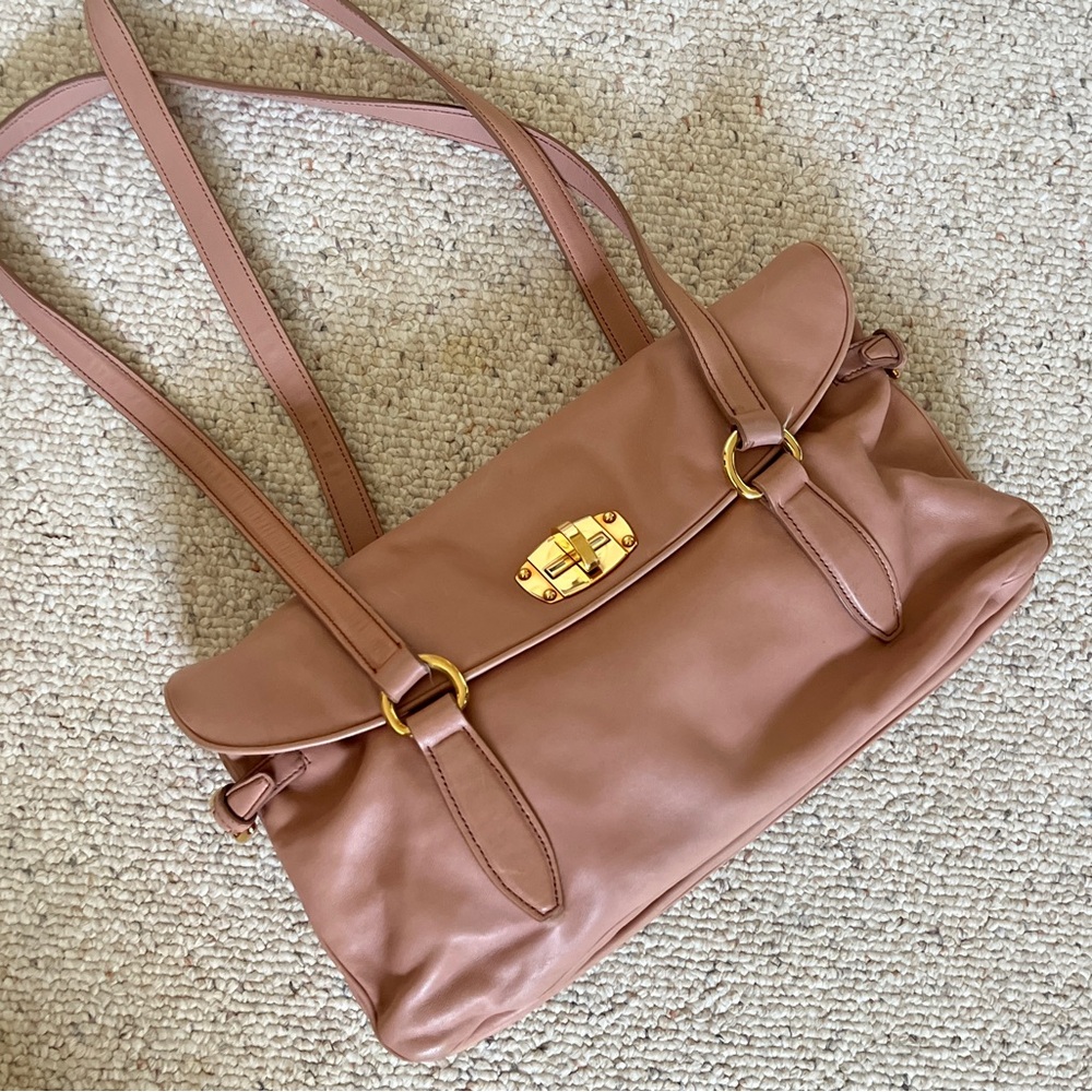 Miu Miu Shoulder Bag Leather Pink Gold